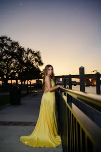 Jacksonville-Florida-senior-pictures-san marco-bartram-trail-167