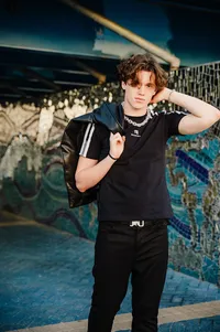 KHP- Guys-senior-pictures-downtown- Jacksonville-45