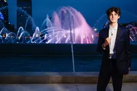 san-marco-friendship-fountain-senior-pictures-01.jpg