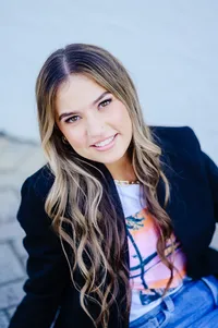 Jacksonville-Florida-senior-pictures-san marco-bartram-trail-44