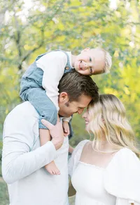 studio-dukesa-hannah-mann-fine-art-motherhood-film-photography-showit-design-partner-12