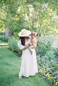 studio-dukesa-hannah-mann-fine-art-motherhood-film-photography-showit-design-partner-100