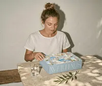 seasonal-box-2653762