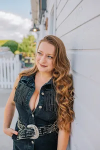 Kitty Mae-5590