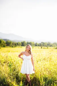 Ella Bunch Senior Portraits 137