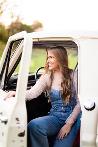 Olivia Smelcer Senior Portraits 179