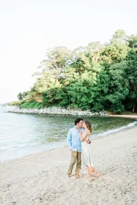Yorktown Beach Couples Photos