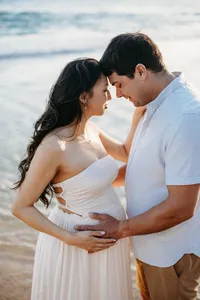 maternity photos in kapaa wailua hilton kauai-125
