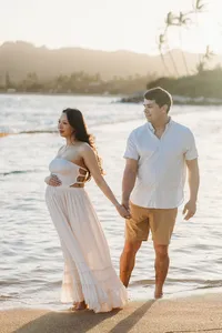 maternity photos in kapaa wailua hilton kauai-116