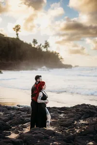 couples engagement photographer secret beach kauai-8