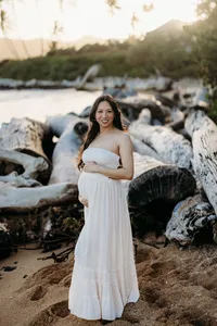 maternity photos in kapaa wailua hilton kauai-15