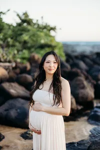 maternity photos in kapaa wailua hilton kauai-133