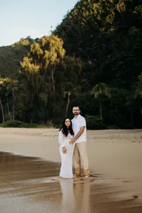 Maternity Photos at Cannons Beach Haena Kauai-9