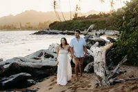 maternity photos in kapaa wailua hilton kauai-10
