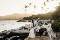 maternity photos in kapaa wailua hilton kauai-7