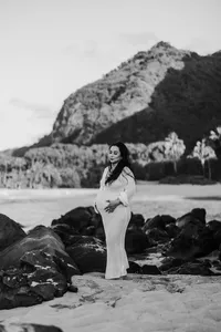 Maternity Photos at Cannons Beach Haena Kauai-8