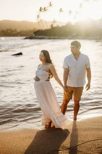 maternity photos in kapaa wailua hilton kauai-117