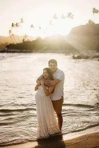 maternity photos in kapaa wailua hilton kauai-121