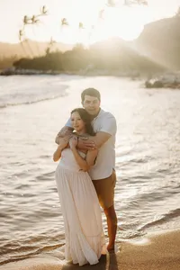 maternity photos in kapaa wailua hilton kauai-118