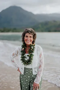 Extended Family Session at Hanalei Bay-17