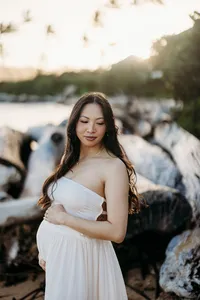 maternity photos in kapaa wailua hilton kauai-19