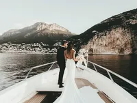superherodesignco_34572_Bride_and_groom_off_the_almafi_coast__67ebc0bd-a869-4c03-8d4e-f981c1d10d79_2