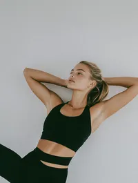 Athletic Woman Posing (1)