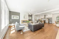 709 E 17th-16