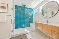 709 E 17th-27