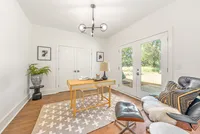 709 E 17th-10