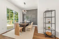 709 E 17th-15