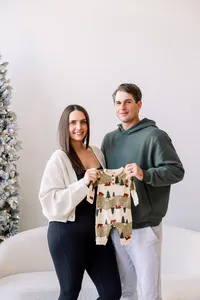 cozywintermaternitysession@capturedbysammi-24