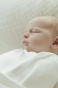 8U2A9172-omaha-newborn-photographer