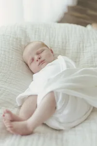 8U2A9174-omaha-newborn-photographer
