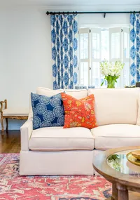 Fresh traditional living room