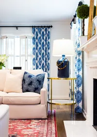 Fresh traditional living room