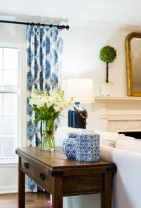 Fresh traditional living room
