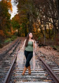 Fall-Portraits-Somers-CT-Ashlie-Steinau-Photography-Kiersten-4
