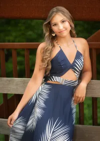 Bella-Senior-Portrait-Wallingford-CT-1