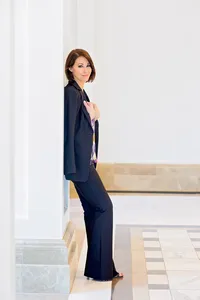 portrait-alison-bruhn-style-consulting-modeling-ecru-style