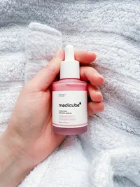 medicube-pdrn-pink-peptide-serum-texture-review