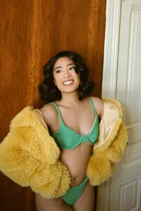 Bernadette Siapno Boudoir Session (11)