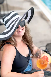 Shandi Marie Brand Photographer- boutique airbnb Brand Photoshoot