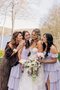 bridal-venue-bridesmaids-portrait-monroe-ct-waterview