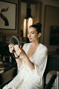kohnur-luxury-bridal-hair-and-makeup-california (8)