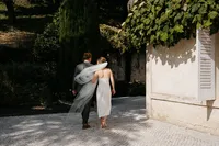 bride and groom in provence