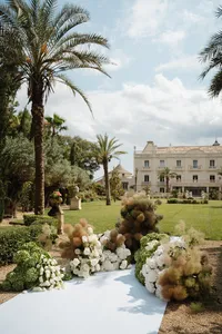 Modern creative wedding floral provence