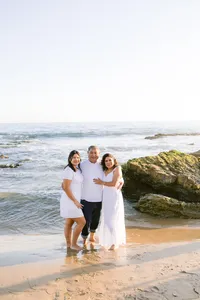 Mitzi-family-beach2022-0075