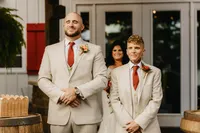 764A7092