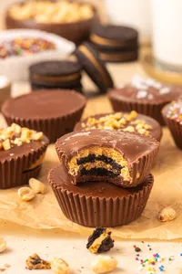 Stuffed Peanut Butter Cups Hero Web-22